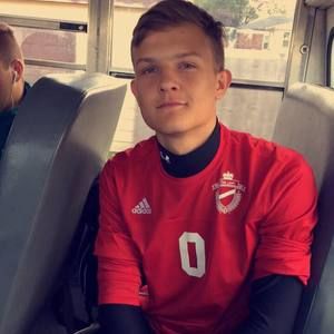 Meet your Posher, Thomas